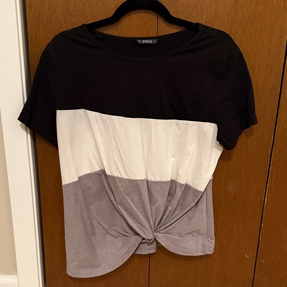 SHEIN Black, White, and Gray Colorblock Women's Top